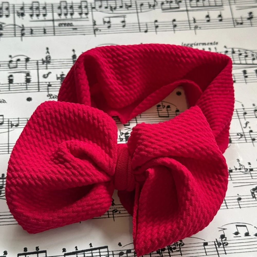 Red bow headband for newborn up to 4 years ago old approx